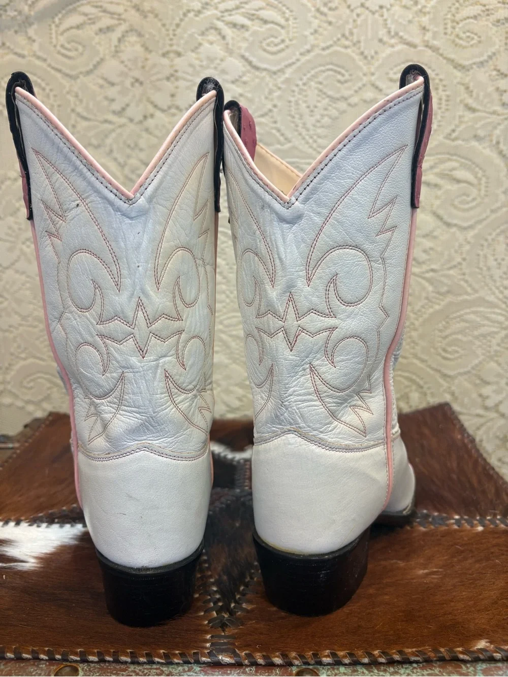 Old West White and Pink Girls' Western Cowboy Boots